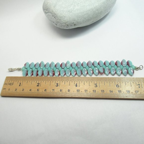 Uranium glass Leaf bracelet - Picture 6 of 16